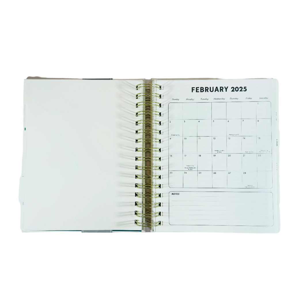 Molly & Rex Monthly & Weekly Planner 2024 / 2025 - 17 Months